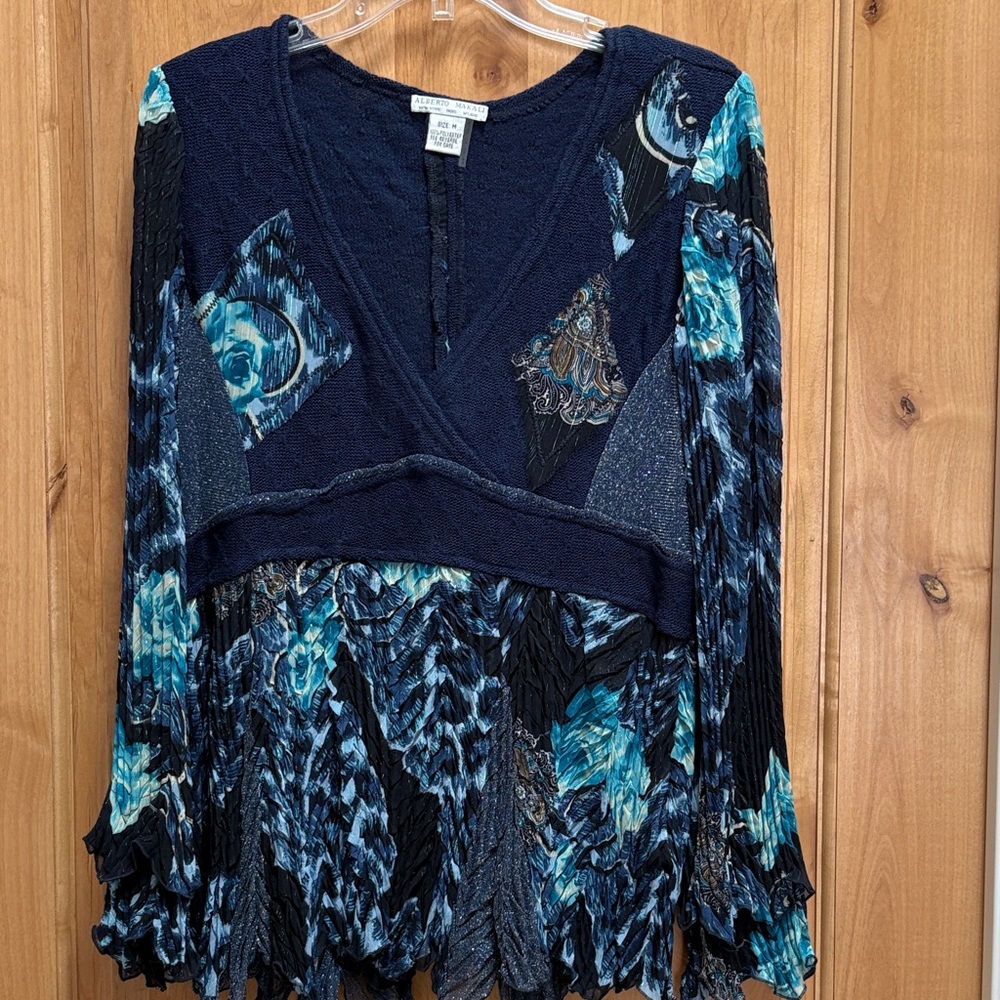 Alberto Makali Navy and Teal Artistic Blouse